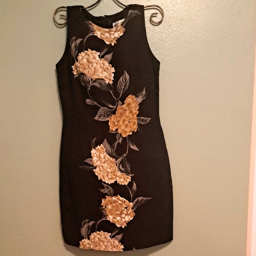 Jessica Howard Gold Hydrangea Dress Size 6 Petite Black Classic
